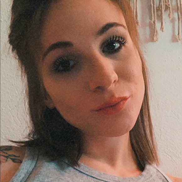 Cait - Picture 4 of 4